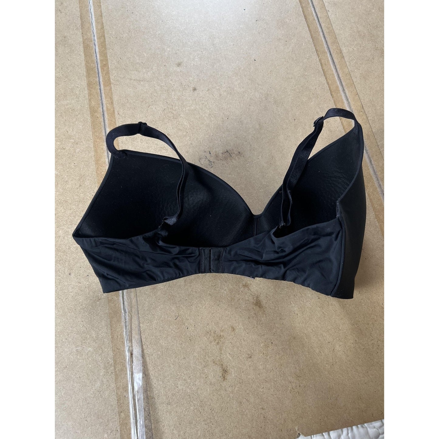 Victoria's Secret Bra Womens 36DD Black T-Shirt Padded Molded Underwired