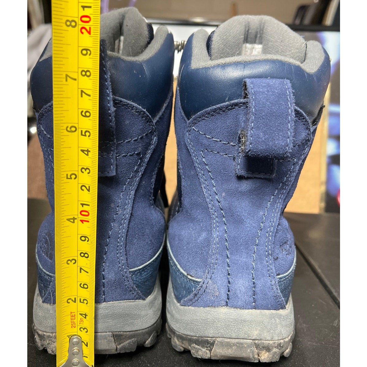 The North Face Waterproof Men's Size 12 Chilkat Cosmic Blue Hiking Boots