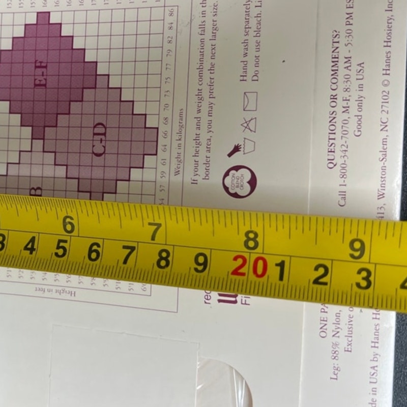 Hanes NWT Silk Reflection Silky Thigh Tights Sheer Sandal Foot Size AB