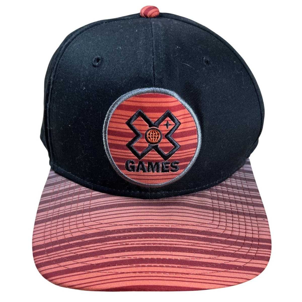 Ultimate Athletic Sportswear Hat Cap Snap Back Mens One Size Black Striped