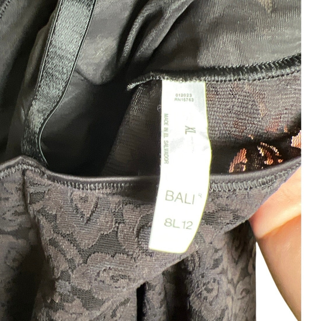 Bali Top NWT Solution Size XL Women's Lace 'N Smooth Shaping Cami