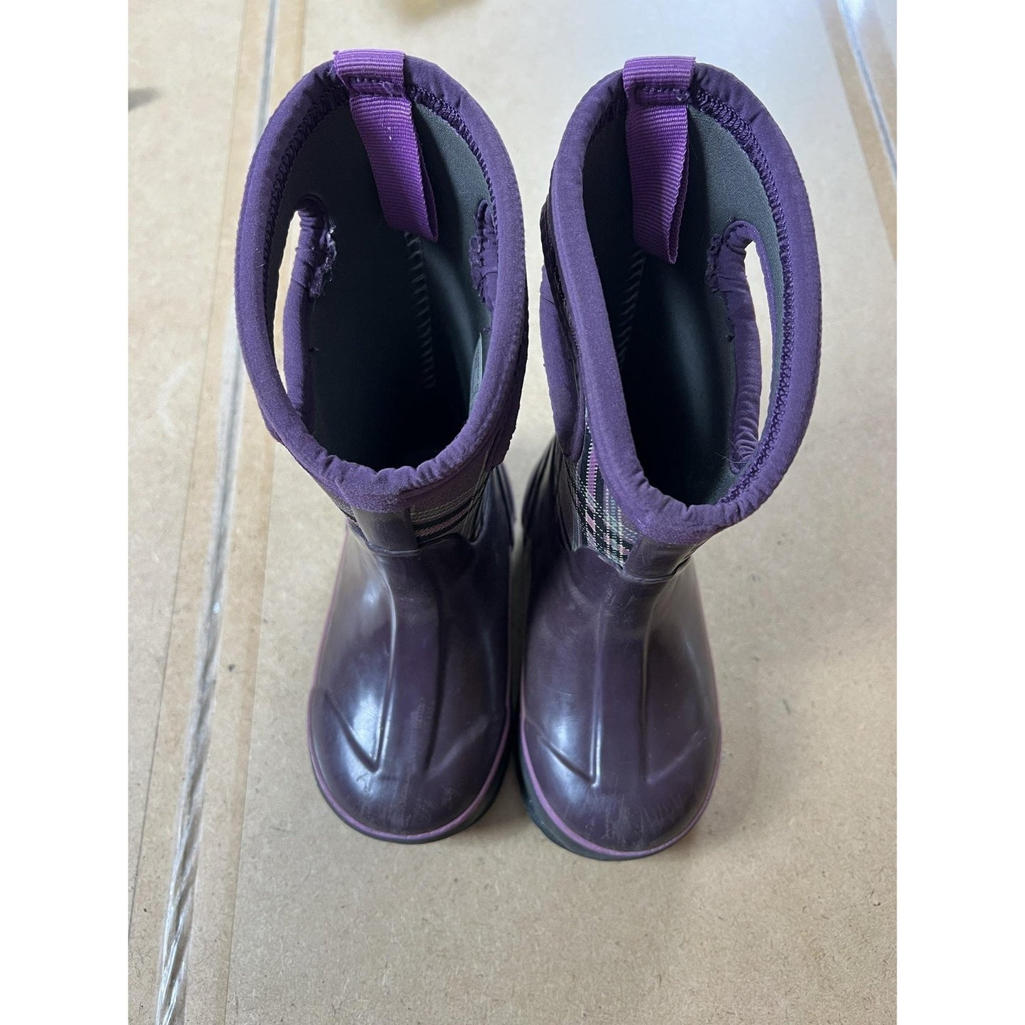 Bogs Boots Unisex Kids Size 9 Purple Classic Winter Plaid Rubber Snow Waterproof