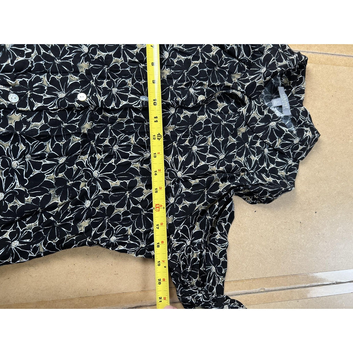 Habitat Button-Up Womens S Black Tunic Floral Lightweight Rayon Casual