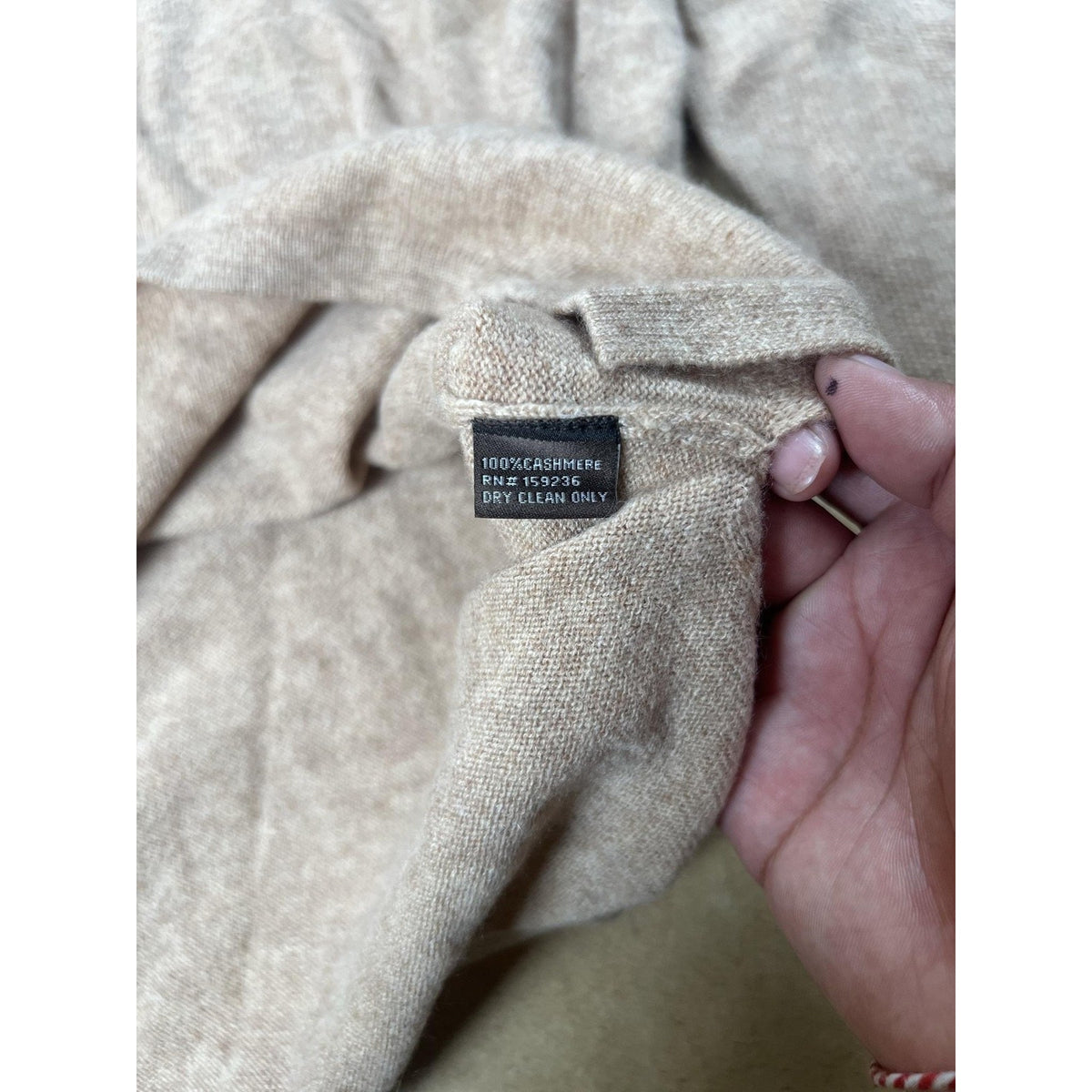 J. McLaughlin Sweater Mens L Beige Cashmere Pullover Round Neck Lightweight