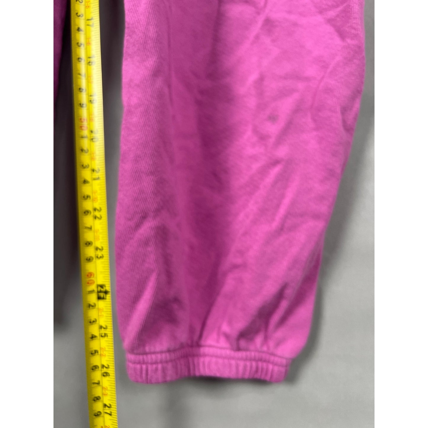 Free City Let's go Together Life Nature Love Size Medium Tokyo Pink Sweatpants