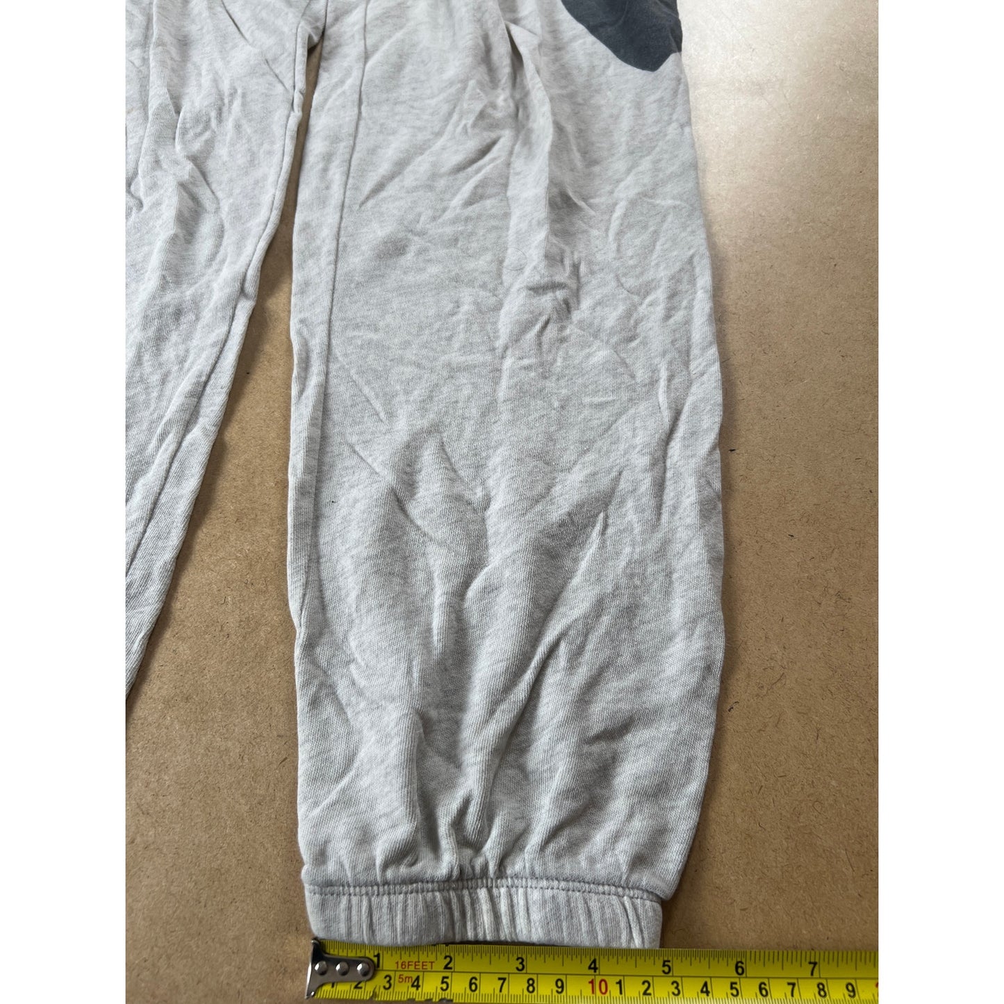 PINK Victoria's Secret Gray Joggers Sweatpants Women's S Heart Graphic Logo