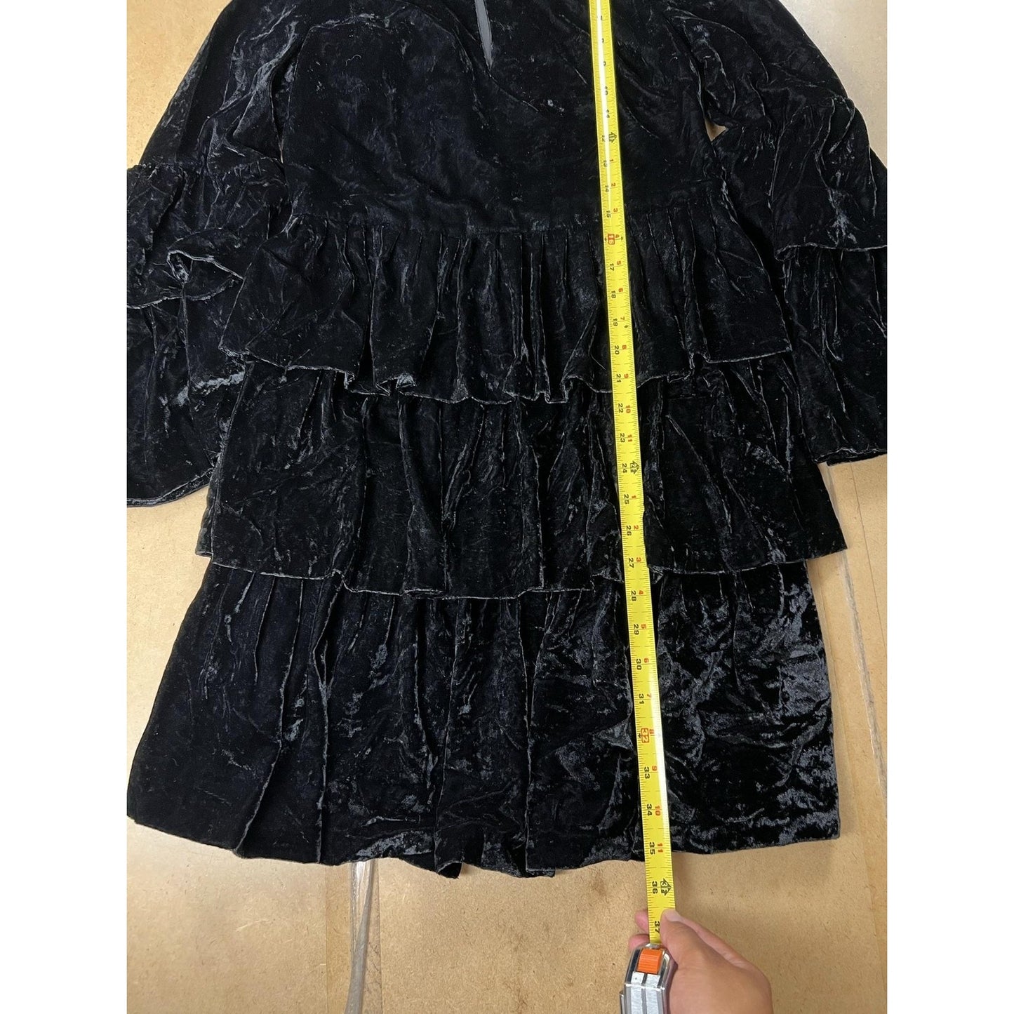 Banana Republic Dress Womens 4 Black Velvet Tiered Ruffle Scoop Neck Long Sleeve
