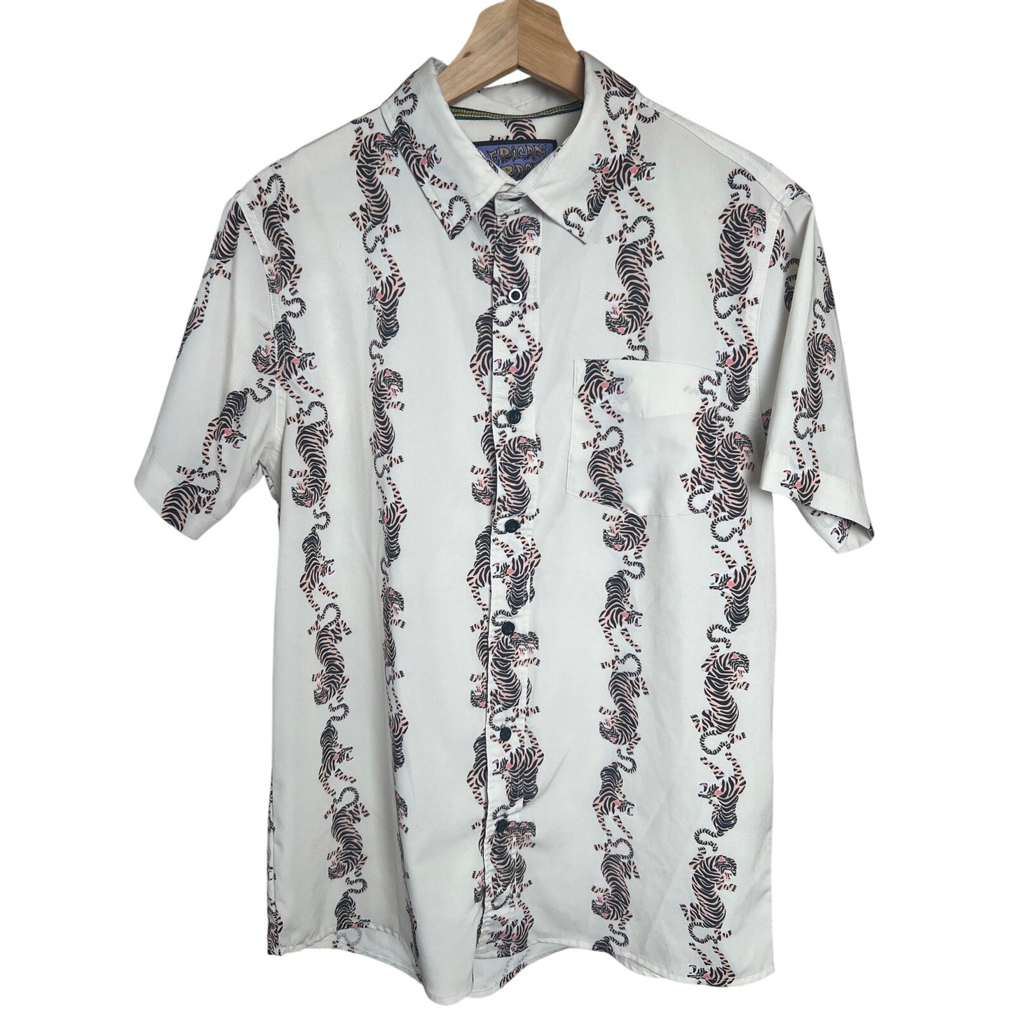 American Garage Medium Button Up Shirt Men's Animal Print
