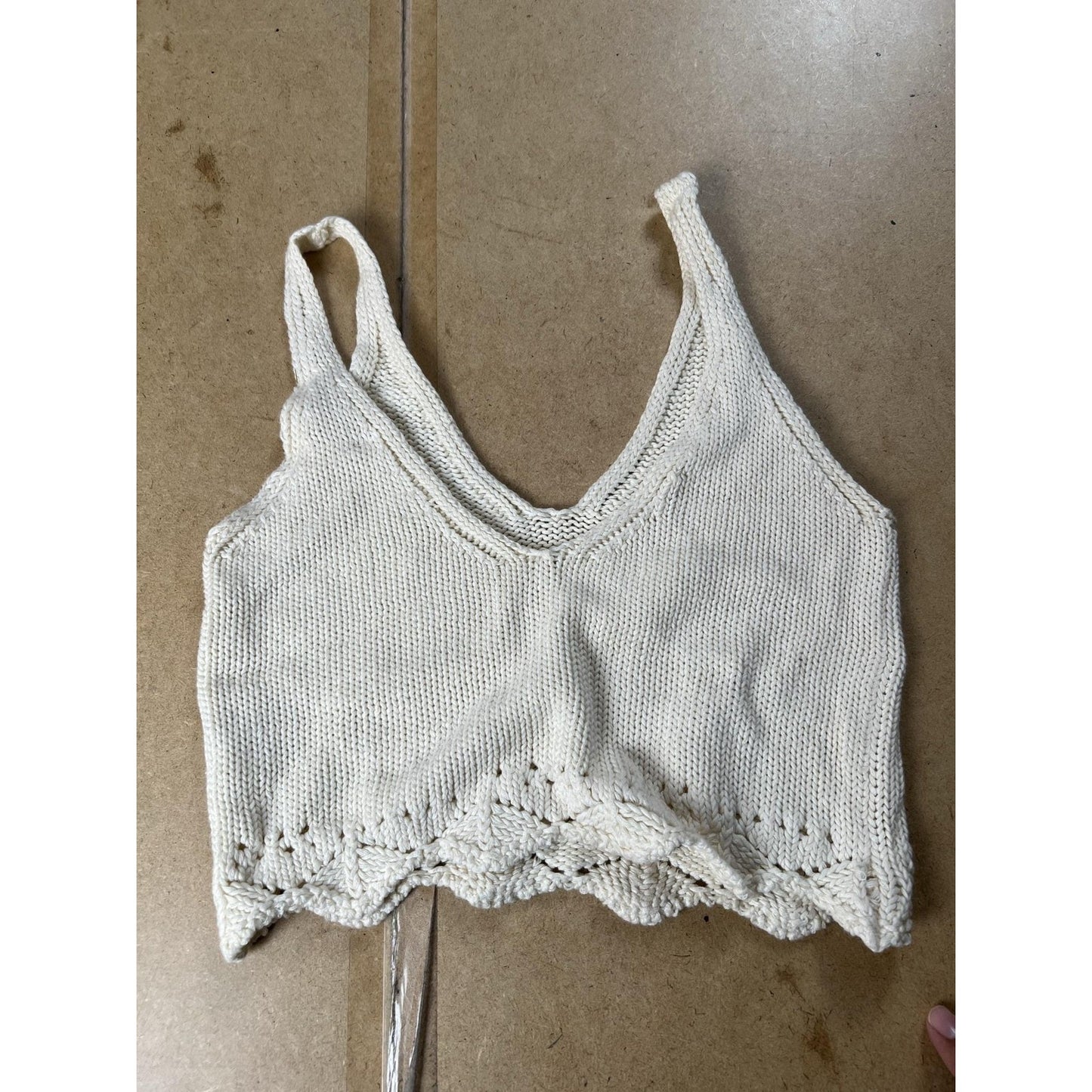 Tank Womens M White Cropped V-Neck Crochet Trim 100% Cotton Summer Lightweight