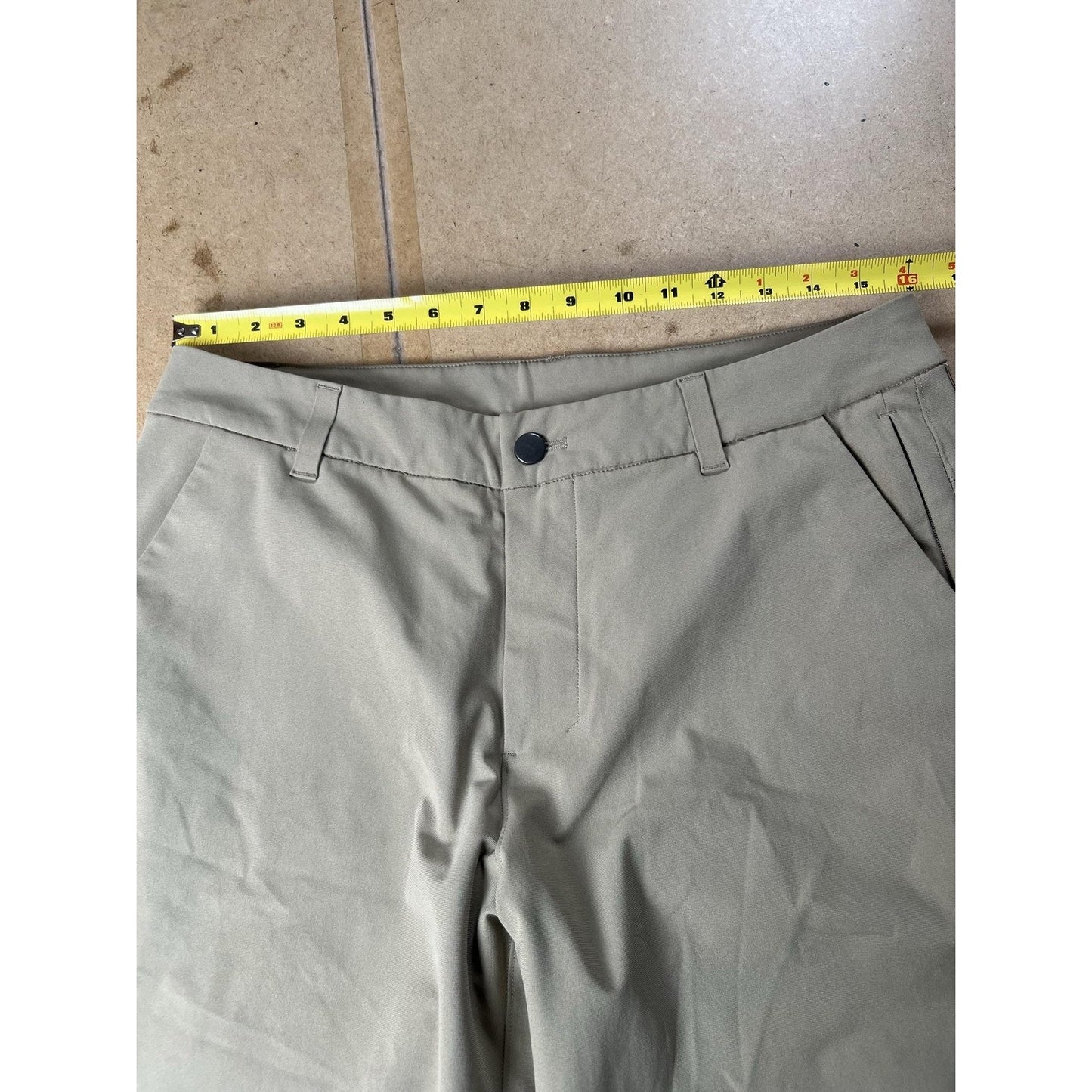 Lululemon Shorts Mens 32 Green Chino Microfiber Slim Flat Front Pockets