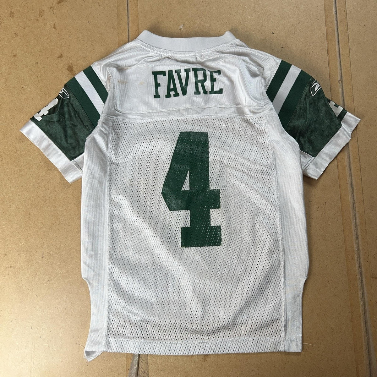 Reebok Teens S White Jersey T-Shirt Favre 4 New York Jets Mesh V-Neck NFL