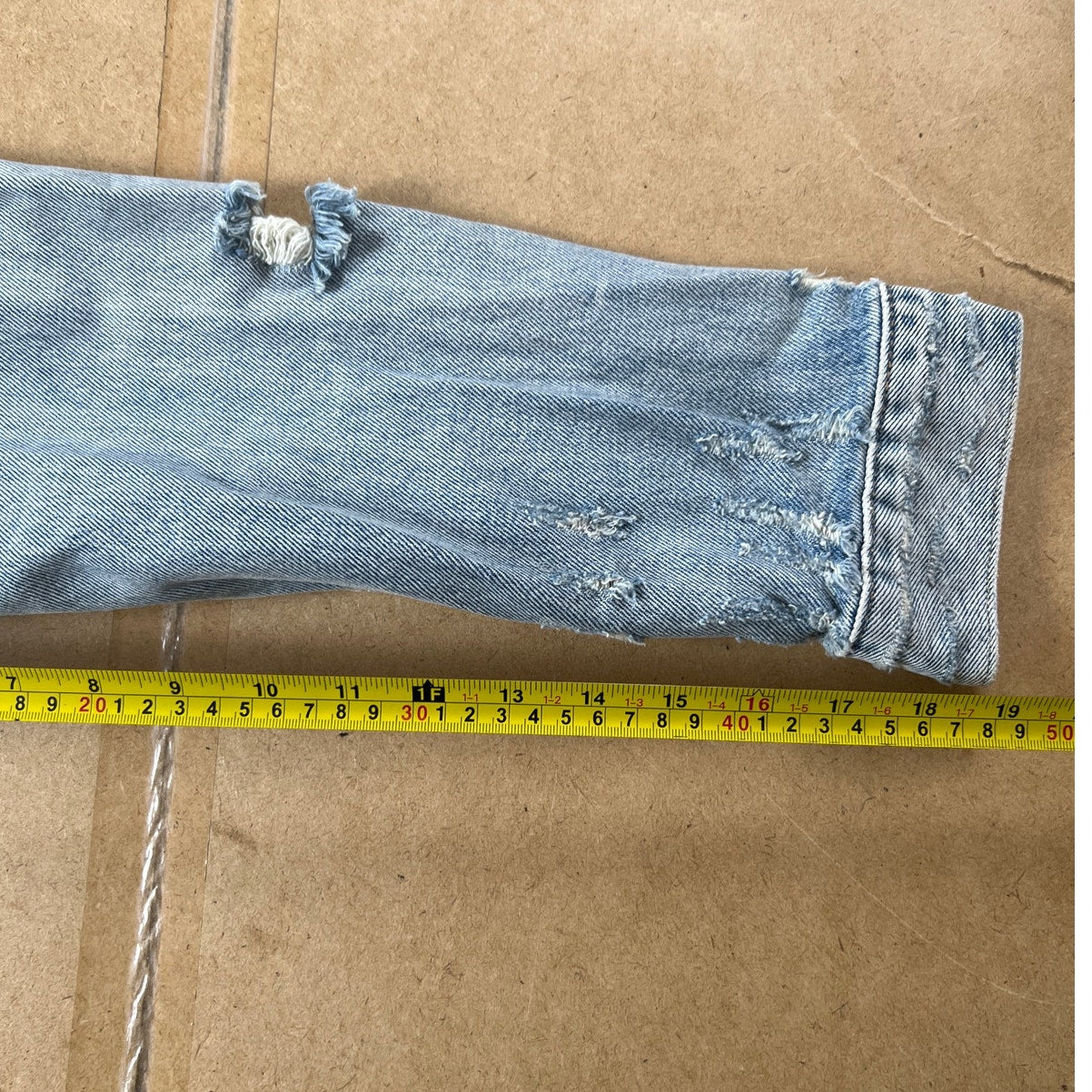 Levi's Denim Get Distressed Trucker Jacket Size L