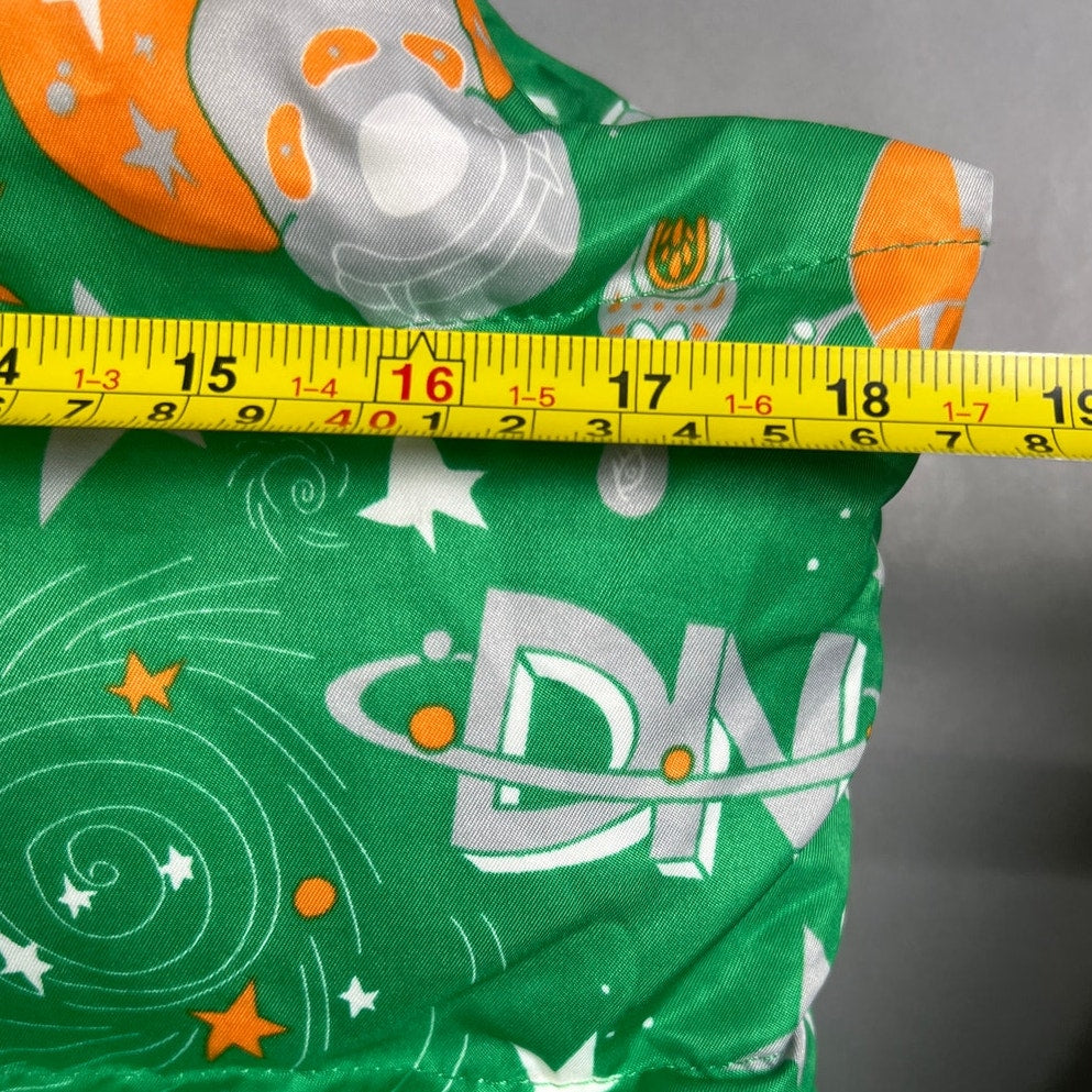 Devil Nut Under Red Flag Vest Jacket Size Medium polyester Green Teen