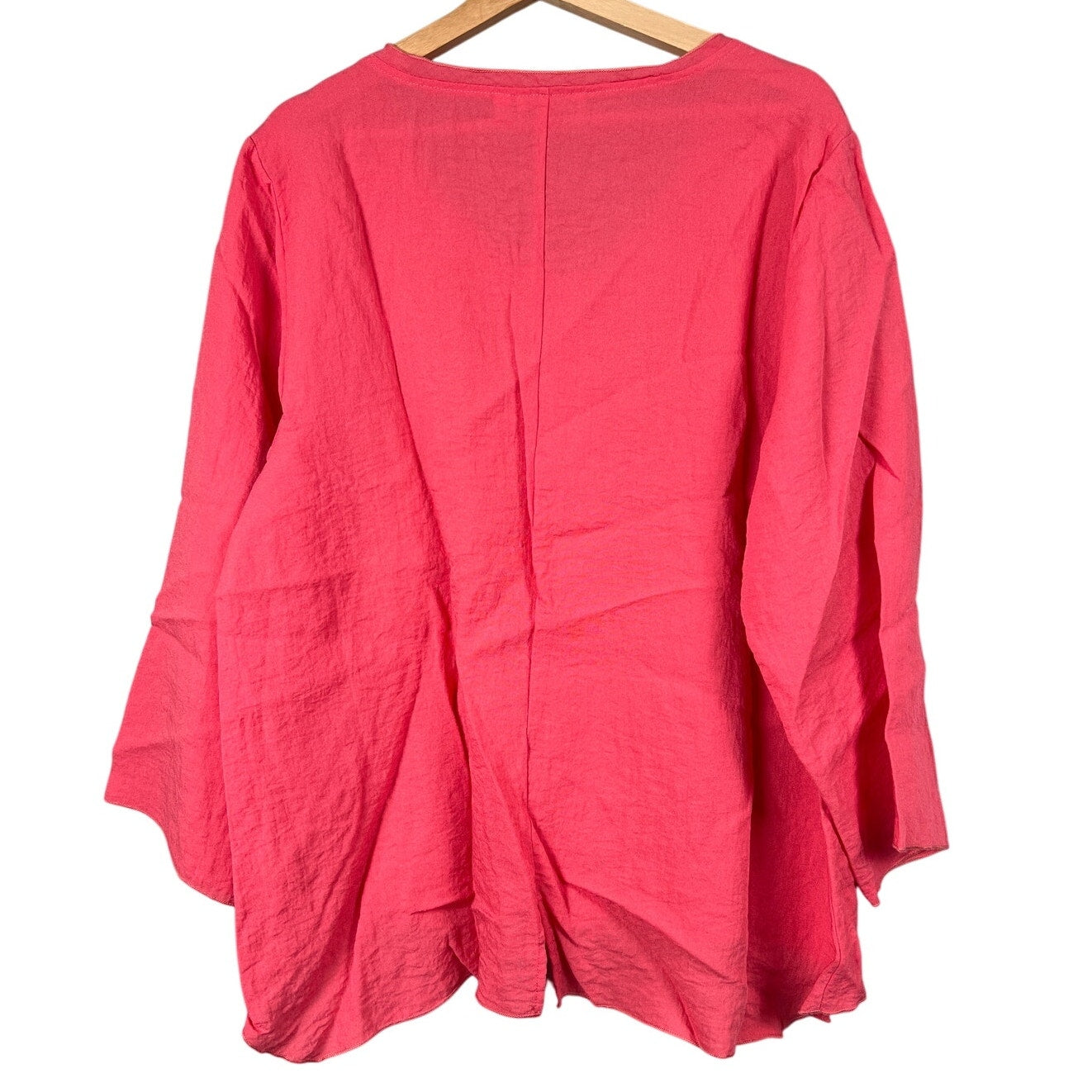Habitat Pink Button-Up Women's Size XL