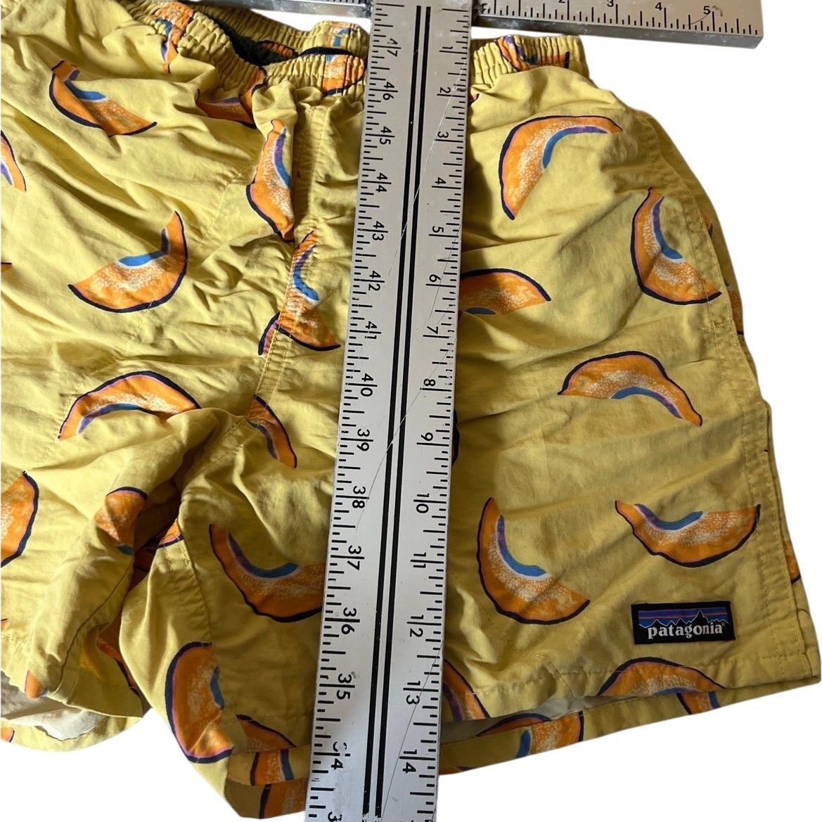 Patagonia Swim Shorts Mens XS Yellow Melon Abstract Print Mesh Lined Trunks Surf