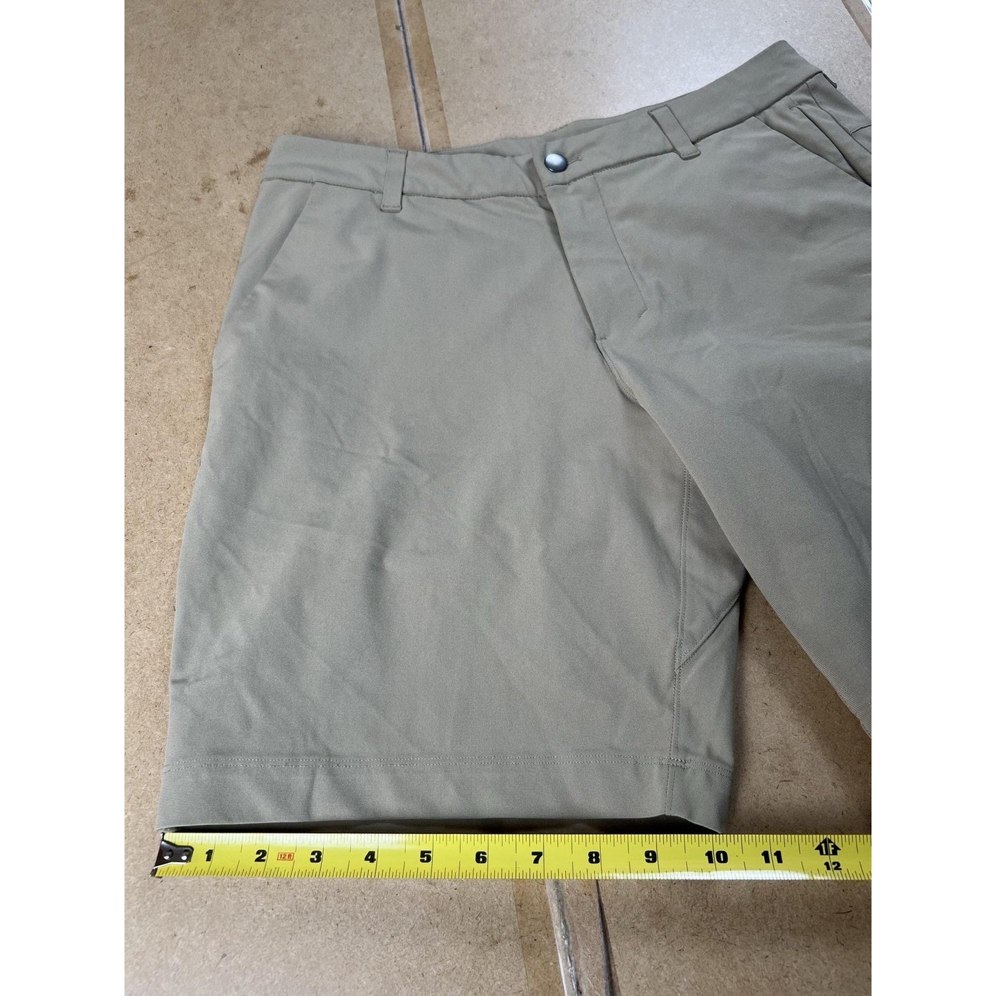 Lululemon Shorts Mens 32 Green Chino Microfiber Slim Flat Front Pockets