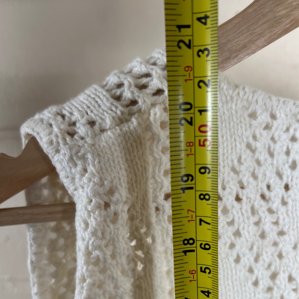 Vintage Christopher & Banks Women's Cream and White Gilet