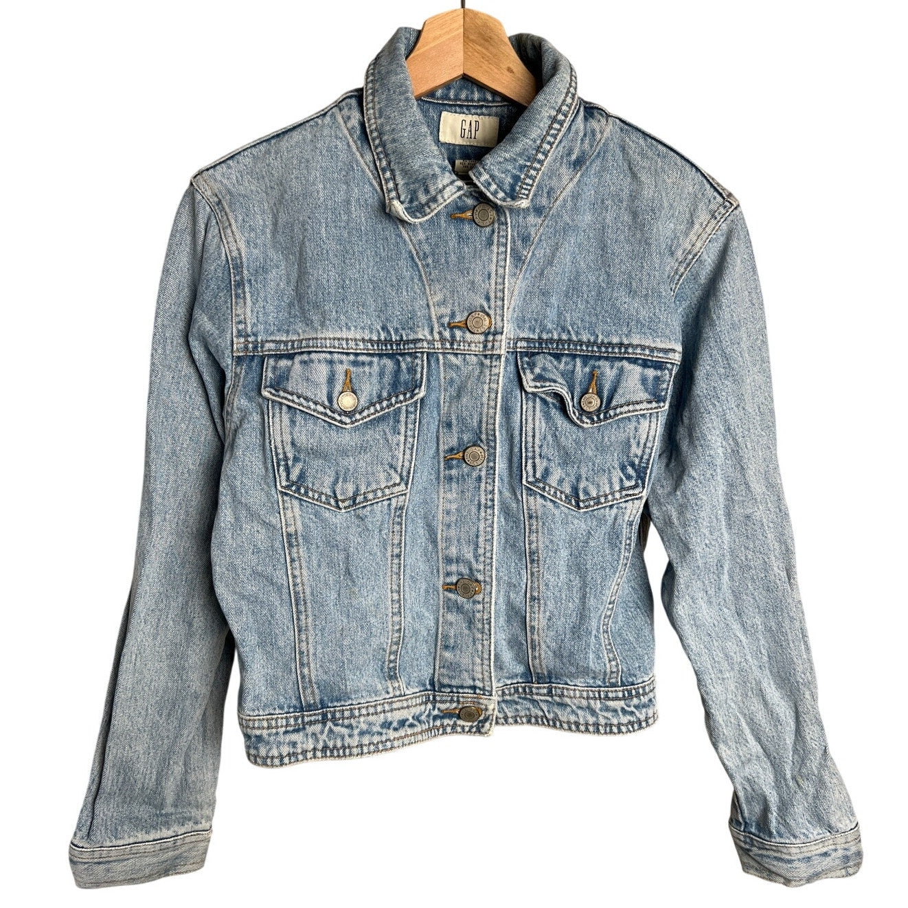 Vintage Gap 100% Cotton Medium Light Wash Jean Jacket