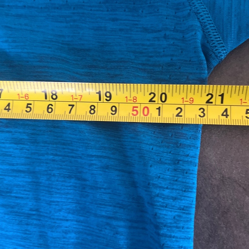 Lululemon Metal Blue Vent Tech Long Sleeve Large