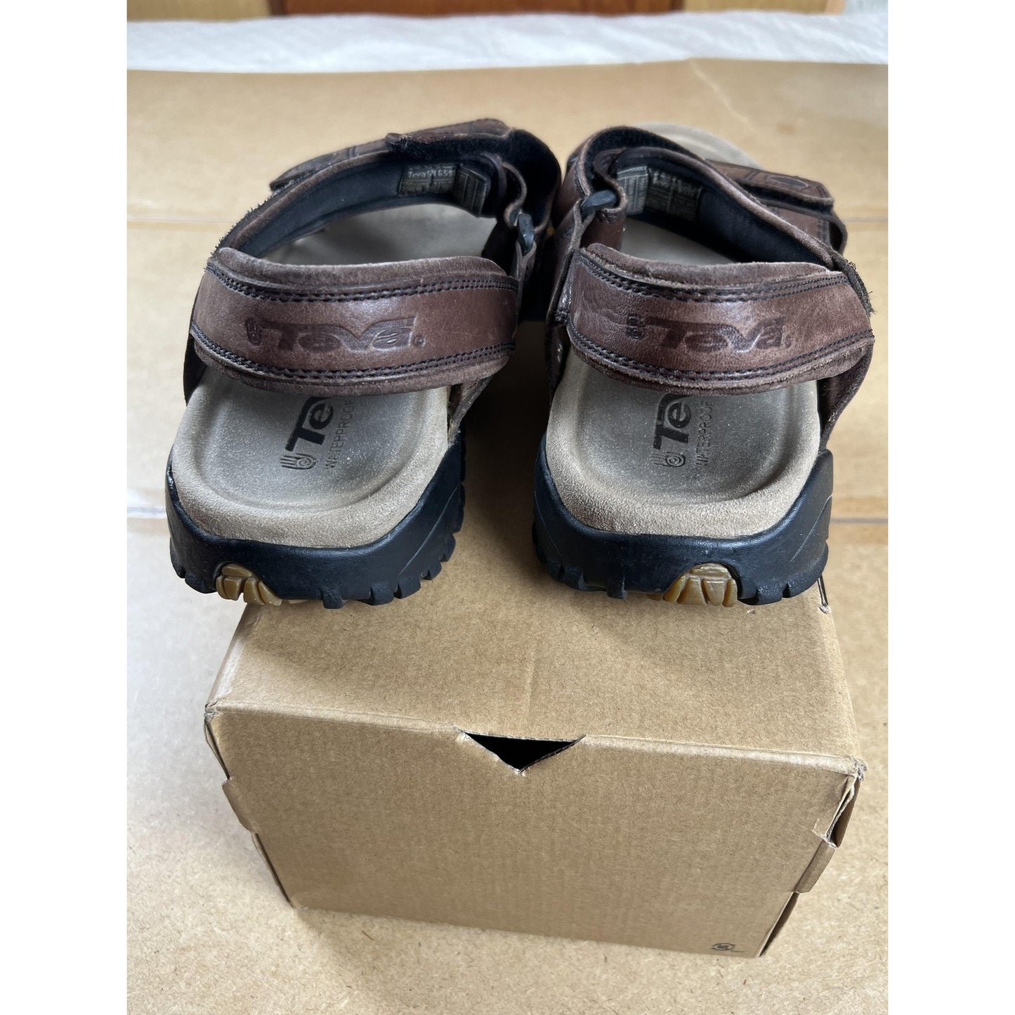 Teva Terra FI 5 Universal Sandals Mens US 12 Brown Leather Outdoor Shoes