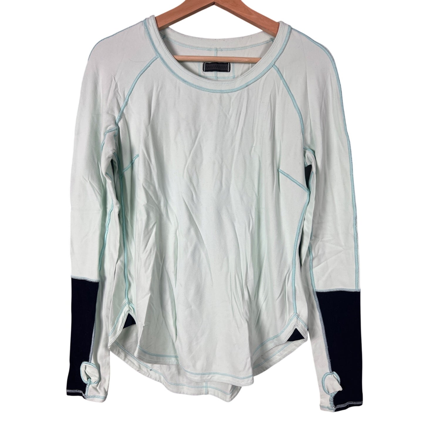 Lululemon Women Long Sleeve Thumbholes Green Top *Dimensions In Picture*