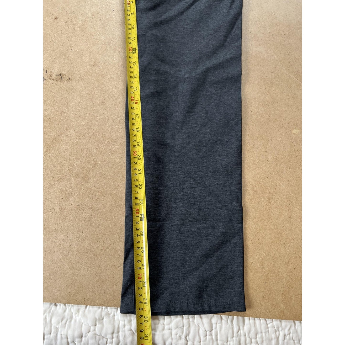 Haggar Mens 29 Gray Chino Athletic Straight Flat Front Stretch H26 Move