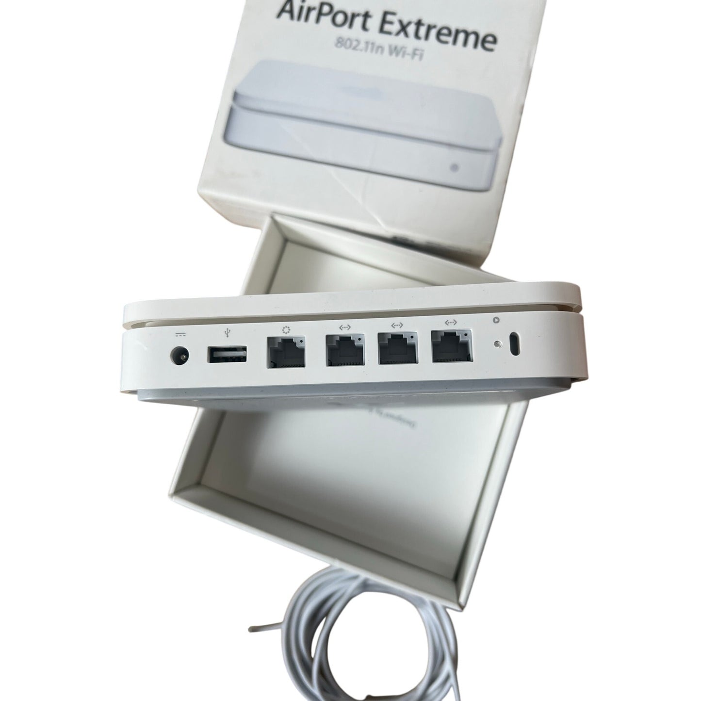 Apple AirPort Extreme Desktop Wi-Fi Router 802.11n White A1408 GigE USB
