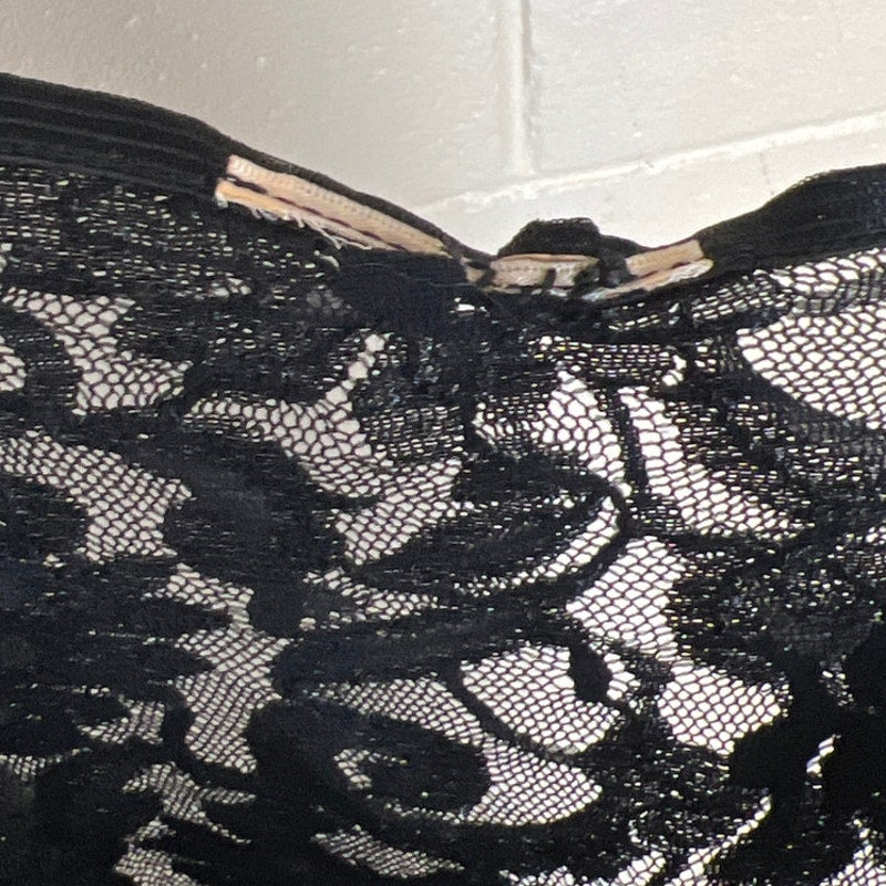 Victoria Secret Lace Black Floral Graphic Women's Top *Dimensions in Pictures*