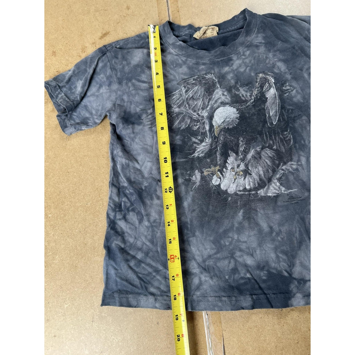 The Mountain shirt Boys S Gray Tie Dye Eagle Graphic 100% Cotton Lightweight