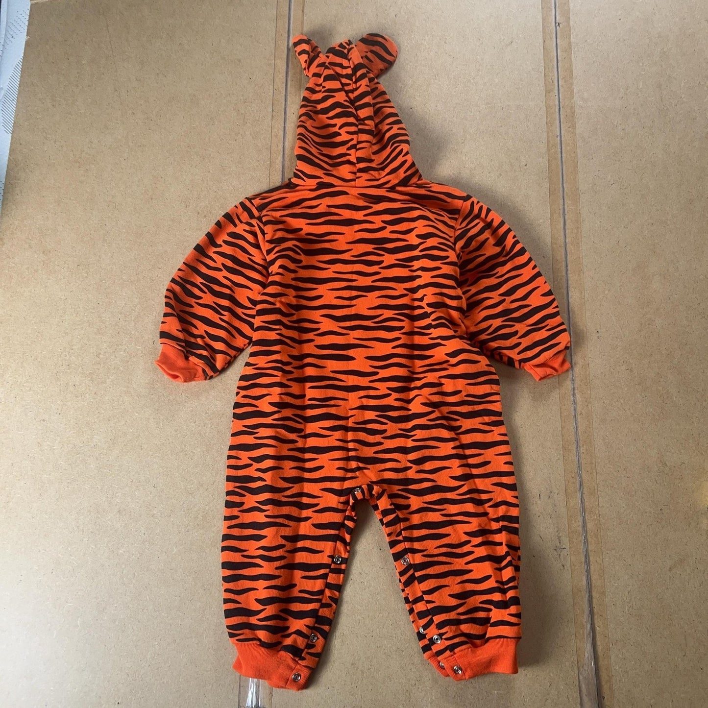 Vintage Snowsuit Pooh Boys M Orange Hooded Fleece Animal Print Tigger Snap Front
