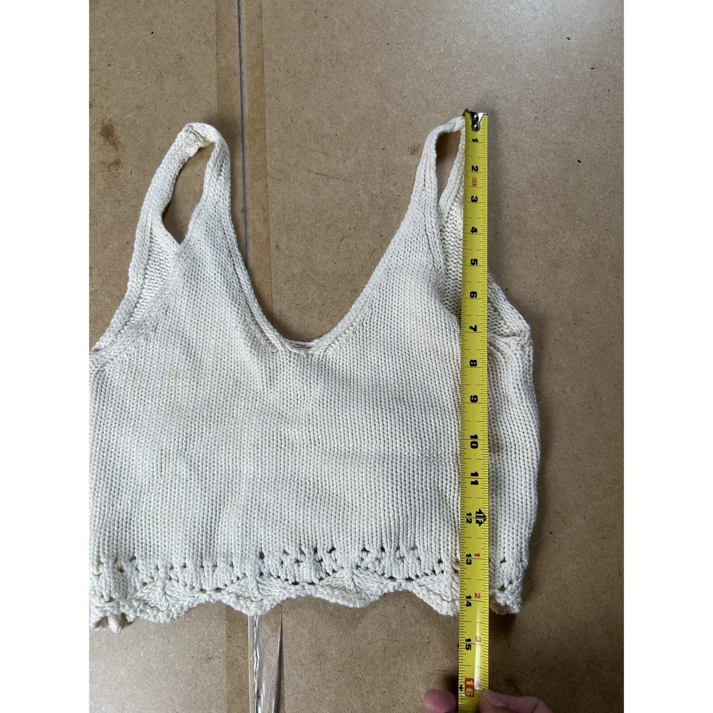 Tank Womens M White Cropped V-Neck Crochet Trim 100% Cotton Summer Lightweight