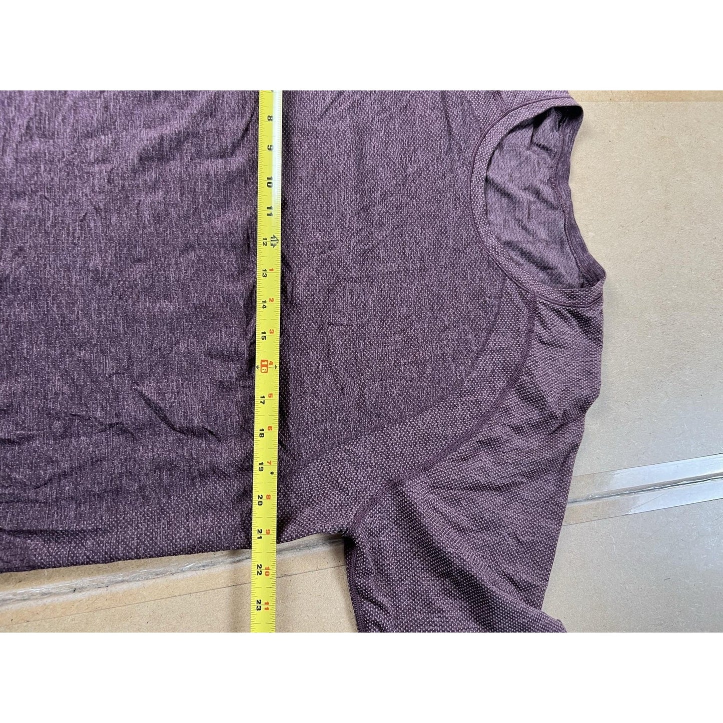 Lululemon Shirt Mens XL Purple Athletic Performance Crew Neck Tagless Logo