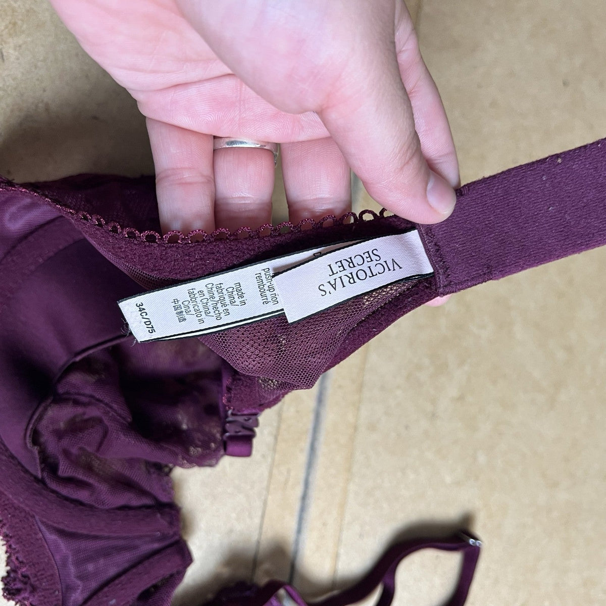 Victoria's Secret Bra Womens 34C Purple Push Up Lace Underwired Dream Angels