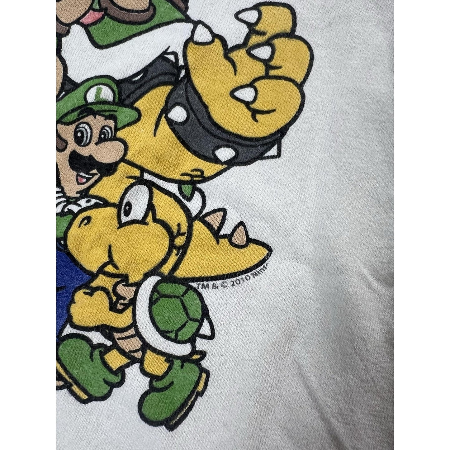 Gildan Shirt Mens M White Super Mario Nintendo Graphic T-Shirt Characters Gaming