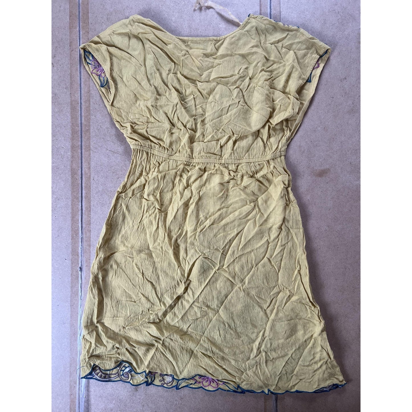Flying Tomato Tunic Womens S Yellow Embroidered Kimono Sleeve V-Neck Rayon