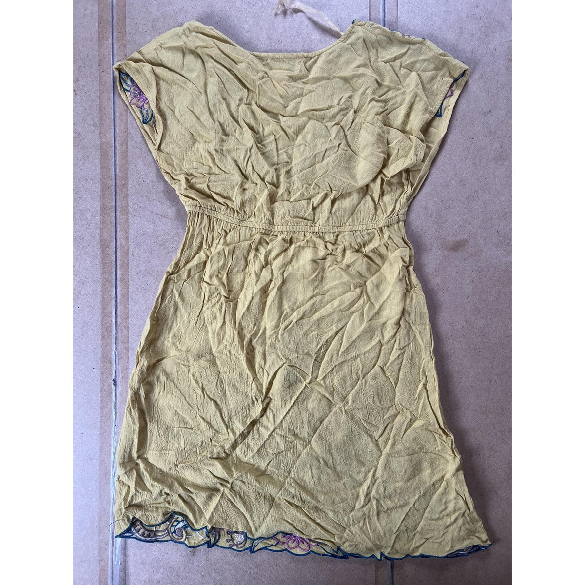 Flying Tomato Tunic Womens S Yellow Embroidered Kimono Sleeve V-Neck Rayon