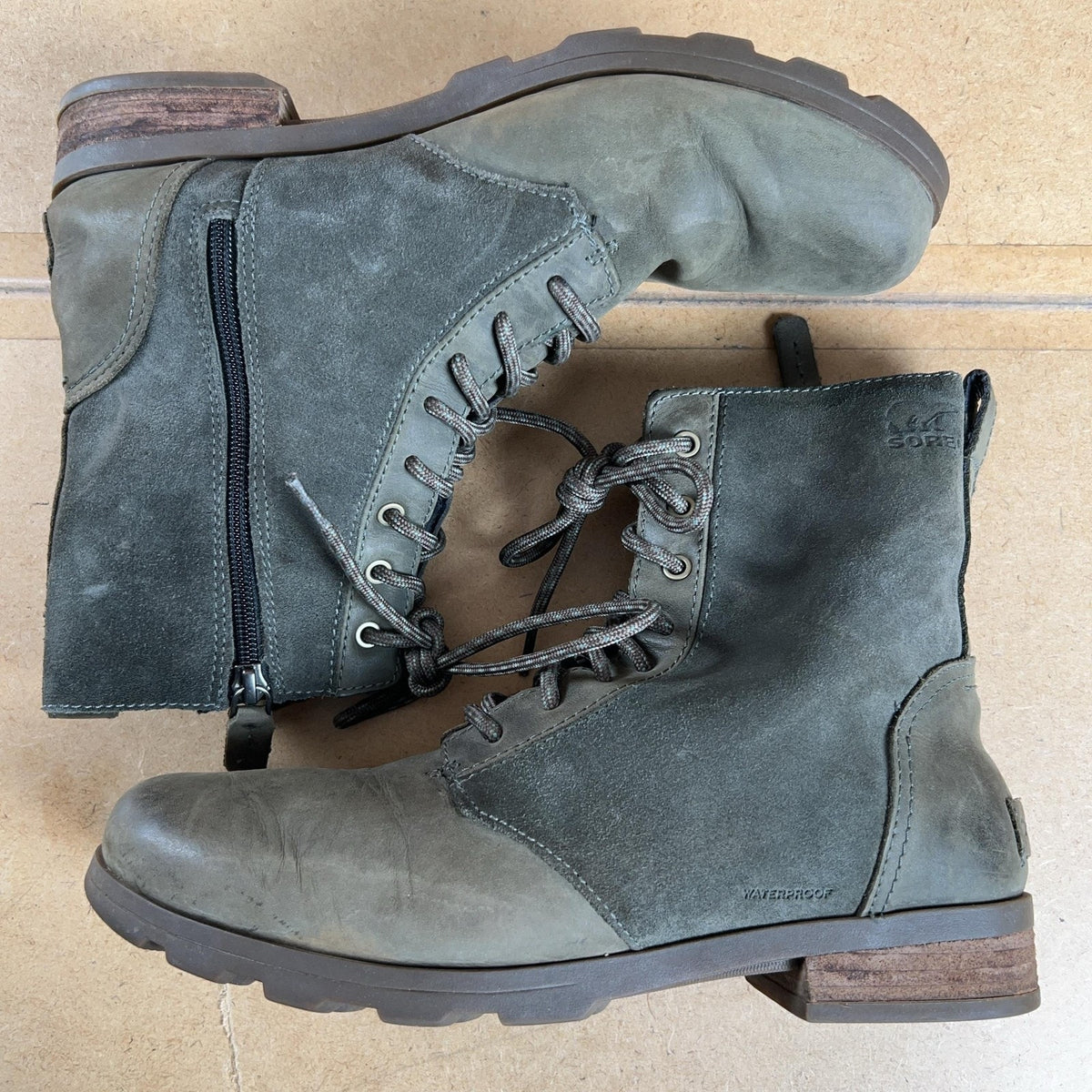 SOREL Shoes Womens 8 1/2 Green Suede Leather Waterproof Lined Zipper Ankle Boots