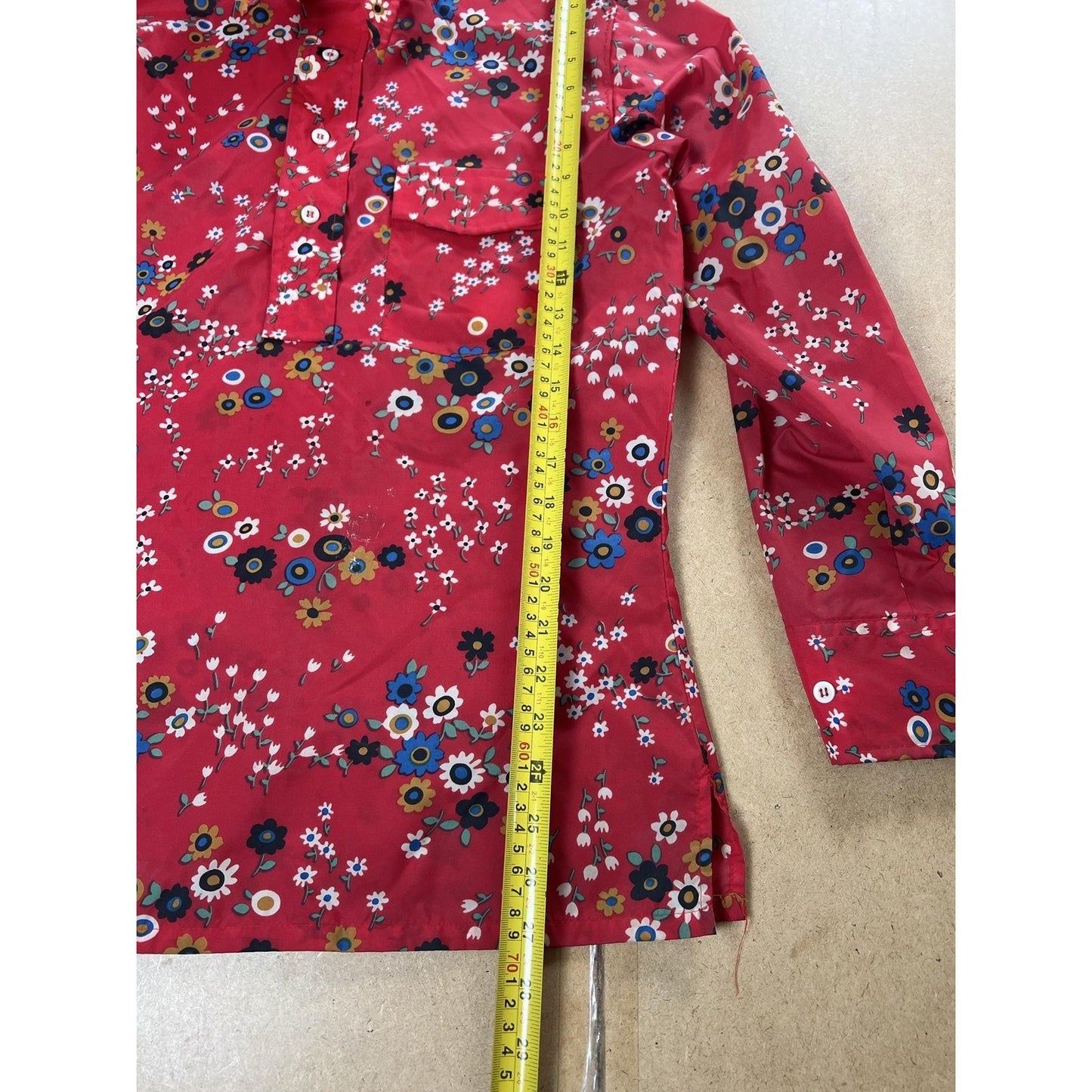 Skyr Button-Up Shirt Mens Small Red Floral Nylon Collared Vintage Long Sleeve