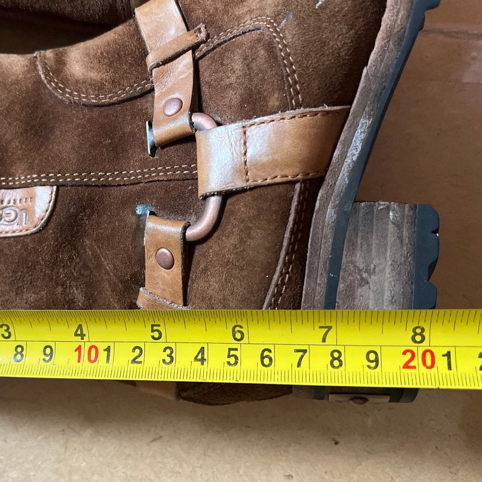 UGG Endell Harness Genuine Sheepskin Boots Sz 5 Chestnut Brown Suede