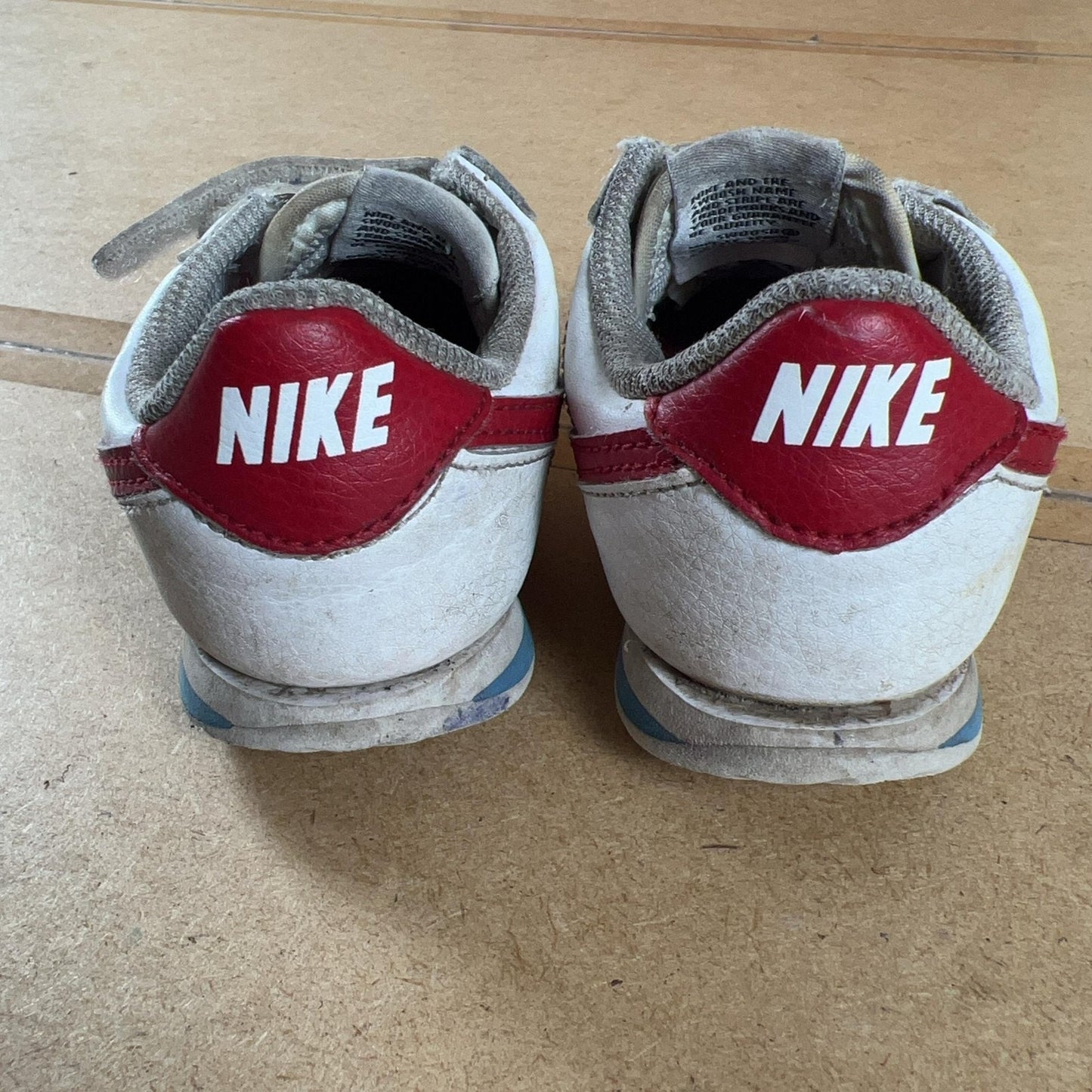 Nike Shoes Womens Size 5 White Faux Leather Slip-On Hook & Loop Logo Casual