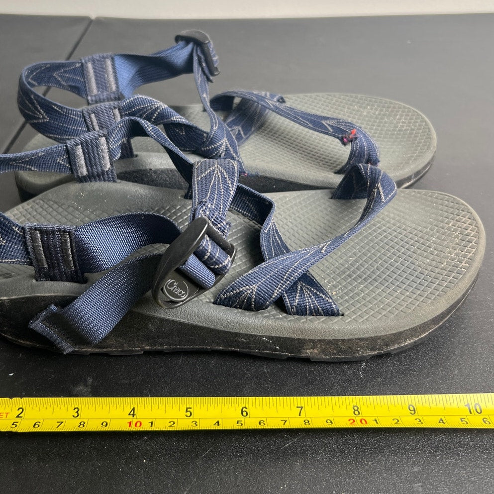 Chaco Gray Black Sole Navy Patterned Straps Water Shoe Sandals Men size 10