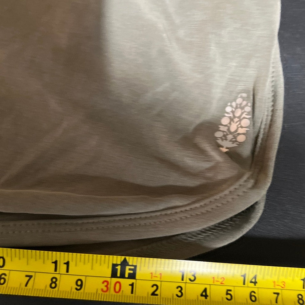 Free people Movement Women Shorts Size Medium Olive Green