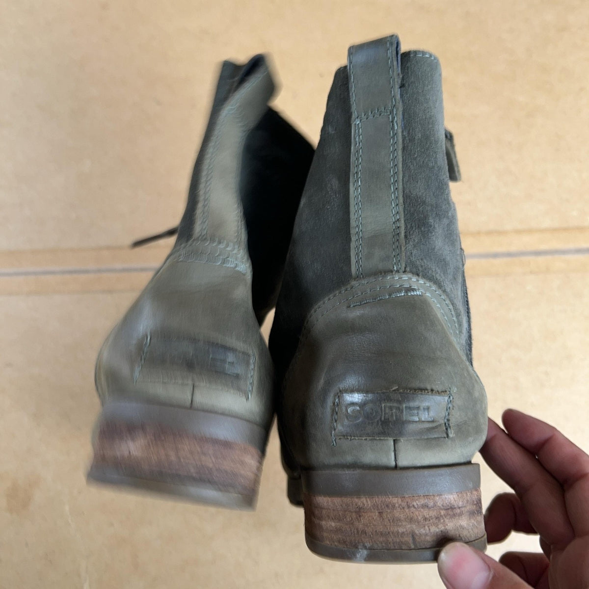 SOREL Shoes Womens 8 1/2 Green Suede Leather Waterproof Lined Zipper Ankle Boots