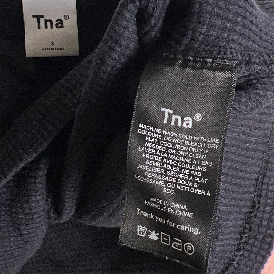 Aritzia TNA Waffle Notch Tank Top in Black size S