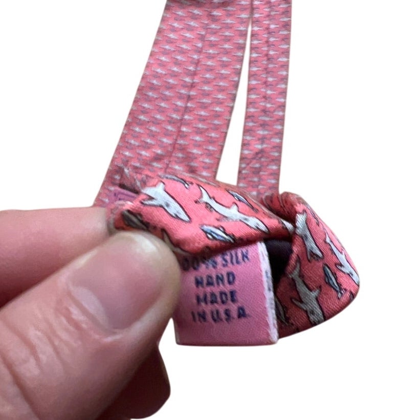 Vineyard Vines Men's Martha's V. Whale Patterned Hand Picked Shep & Ian Neck Tie