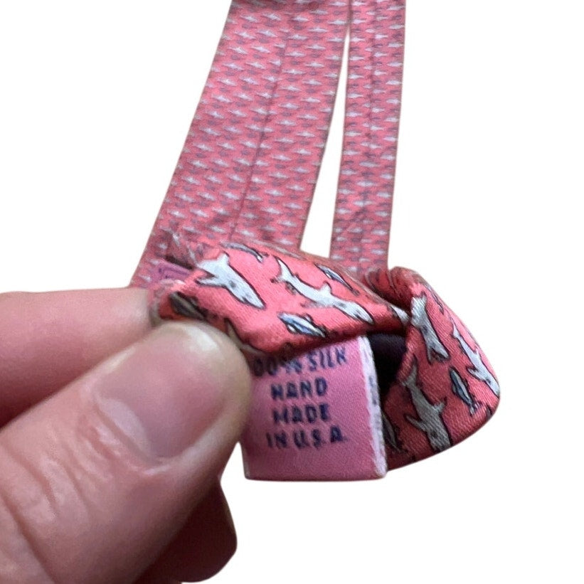 Vineyard Vines Men's Martha's V. Whale Patterned Hand Picked Shep & Ian Neck Tie