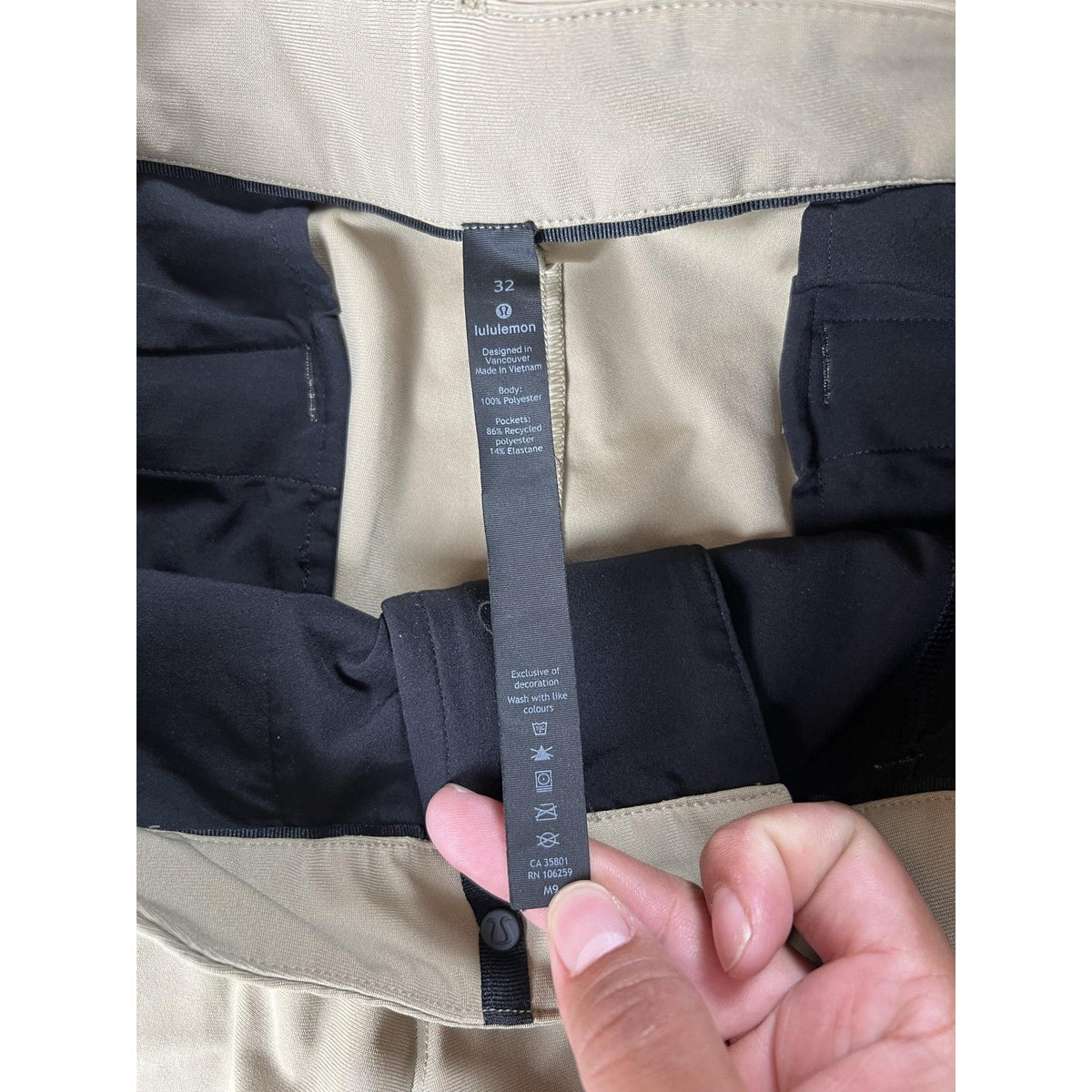 Lululemon Shorts Mens 32 Green Chino Microfiber Slim Flat Front Pockets