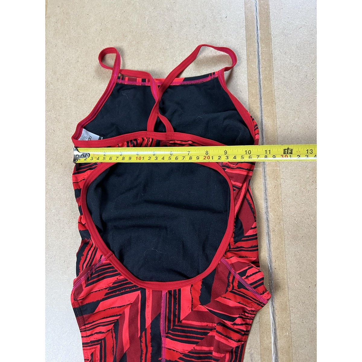 Speedo Swimsuit 28 Women’s Red Chevron One Piece Endurance+ Chlorine Resistant