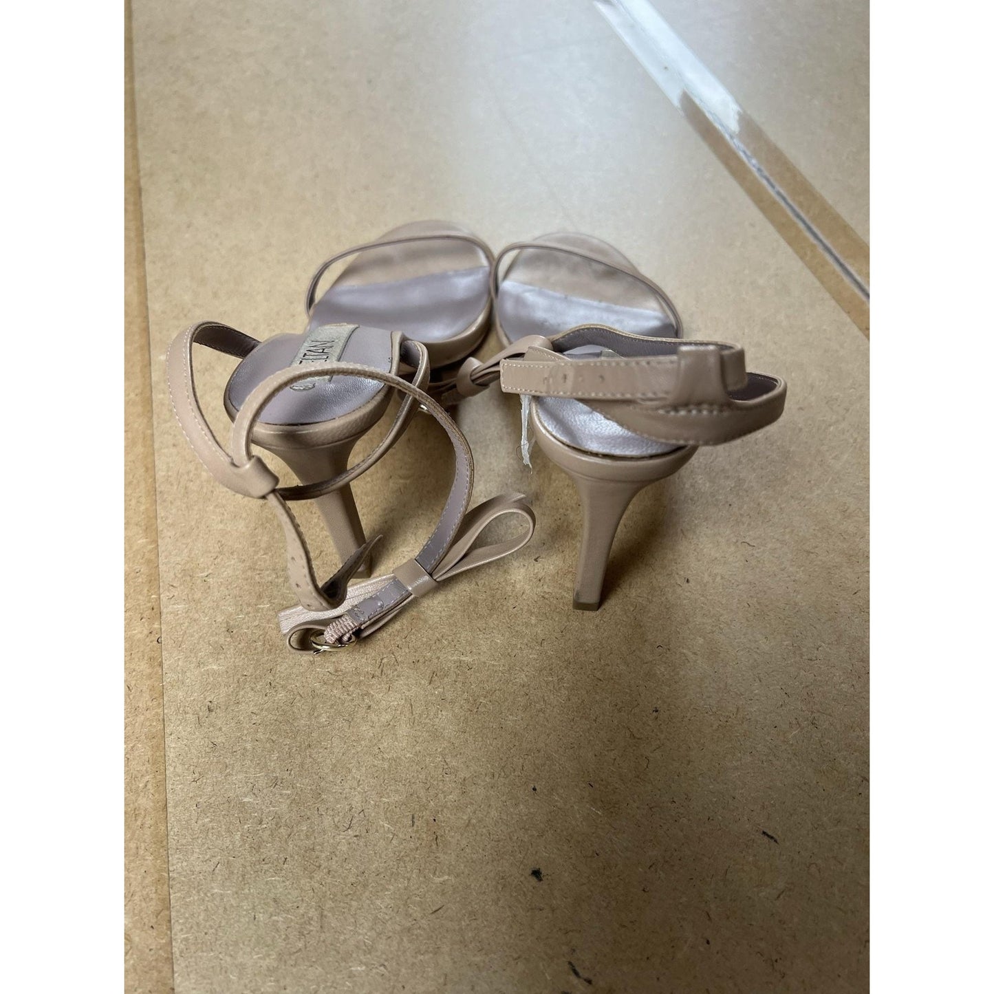 DETAN Shoes Womens 10 Beige Strappy Leather Open Toe Ankle Strap Stiletto Heel