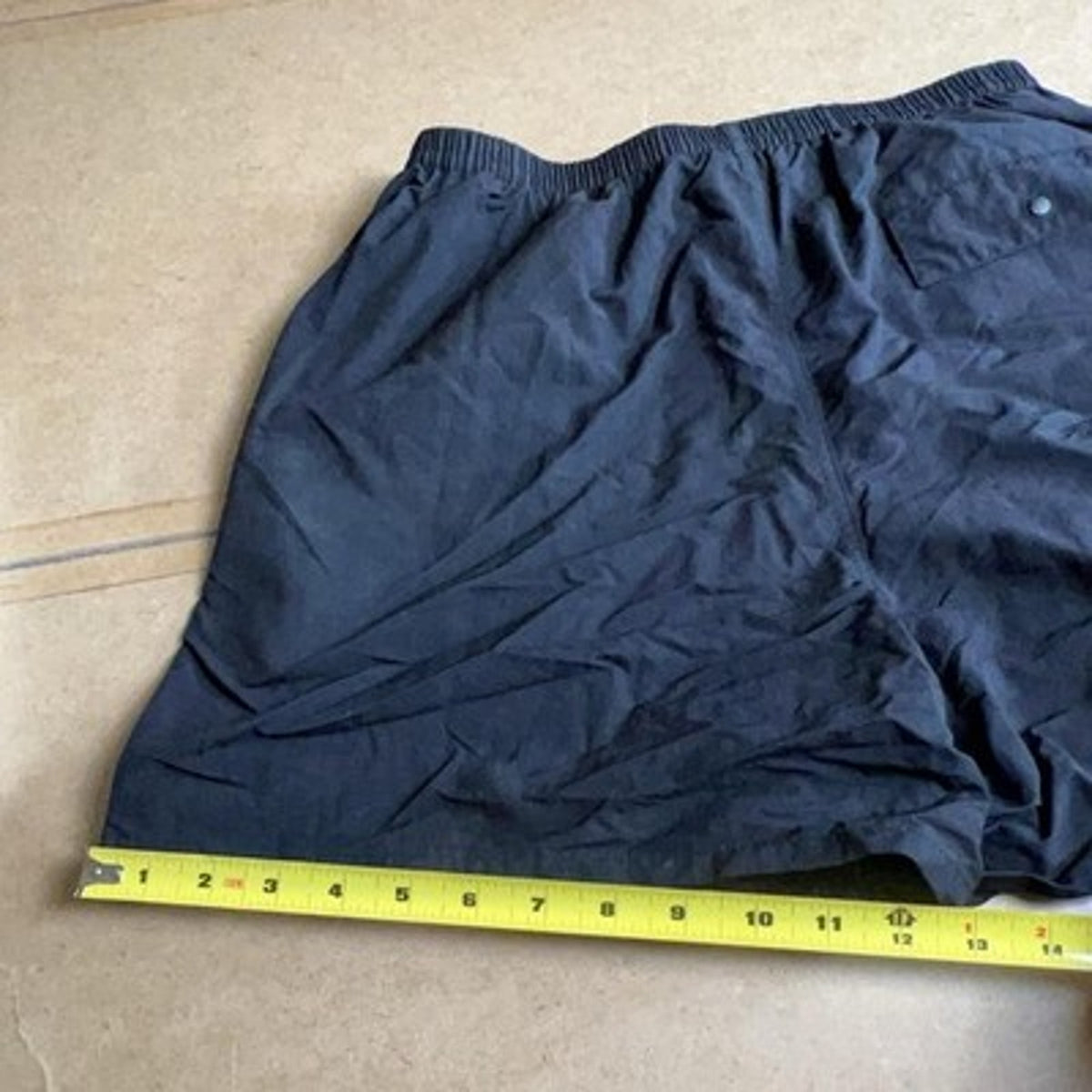 Patagonia Shorts Mens M Black Bermuda Nylon Lined Drawstring Elastic Pockets